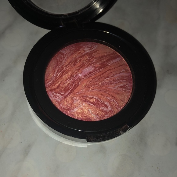 Laura Geller Baked Blush-N-Brighten - Picture 2 of 2
